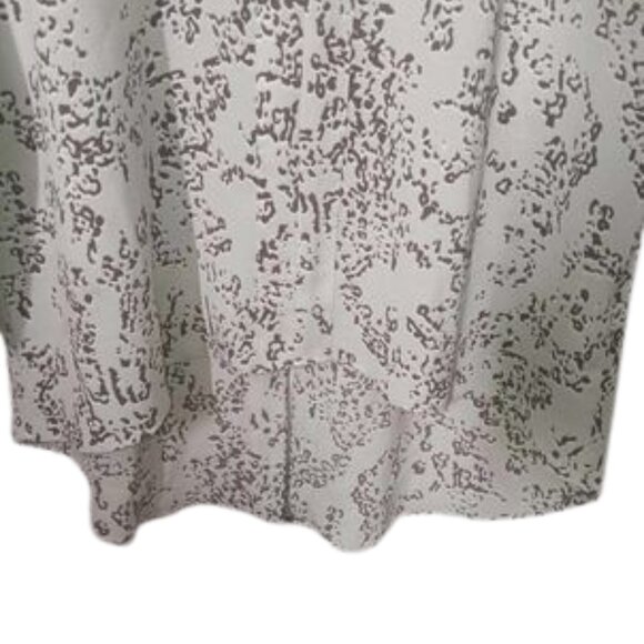 Rose + Olive Tunic Blouse Size Medium - Picture 3 of 14